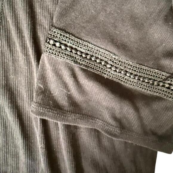 Avenue Plus Size Black Henley 3/4 Sleeve Top Women’s 26/28 - Picture 3 of 4